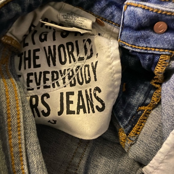 Women’s size 26 Mid rise True religion, bought them cut up  . Love them. - Picture 11 of 14